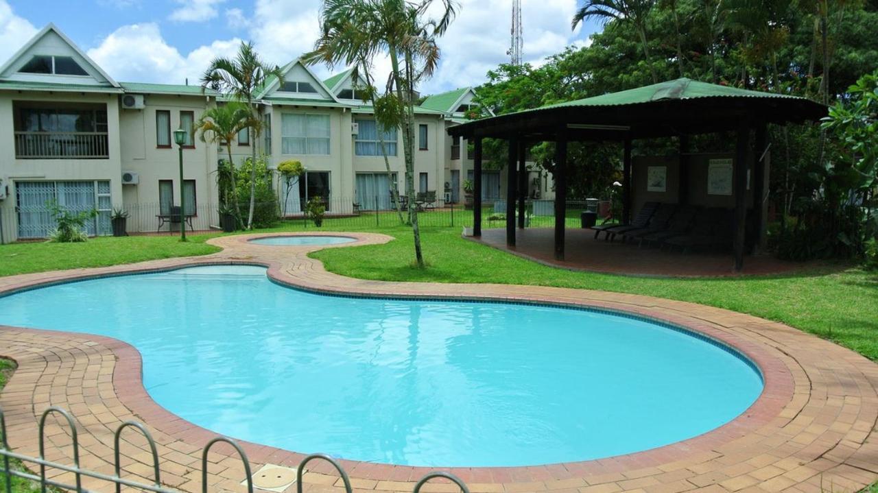 The Bridge 54 Apartment St Lucia Exterior photo